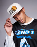 [AND1] AND1 logo sports motif cap in cream-White One Size CREAM