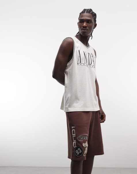 AND1 - On Court - Chokoladebrune jorts i jersey med basketball-logo - view 1
