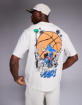 [AND1] AND1 oversized logo t-shirt with sports back print in white S WHITE
