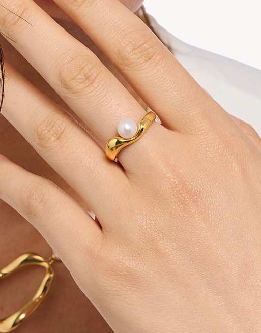 Anillo color oro amarillo y blanco chapado en oro con perla de agua dulce Natural Beauty de Thomas Sabo, 3 de 3