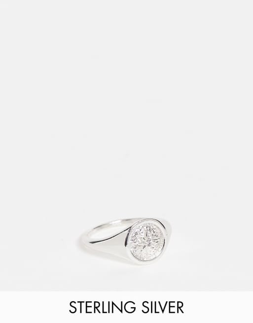 Anillo con detalle de estrella de plata de ley de Bloom & Bay
