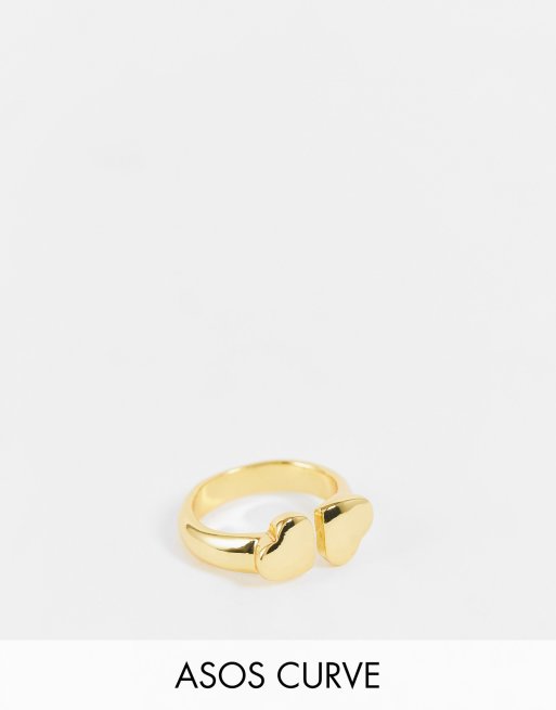 Anillo con diseño de dos corazones chapado en oro de 14 quilates de ASOS DESIGN Curve
