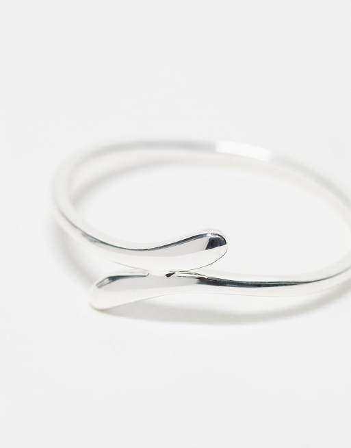 Anillo con diseño envolvente de plata de ley de ASOS DESIGN, 2 de 4