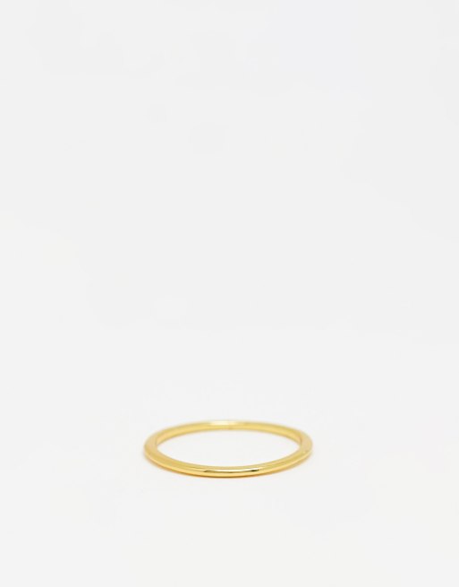Anillo de banda con bordes redondeados chapado en oro de Bloom & Bay