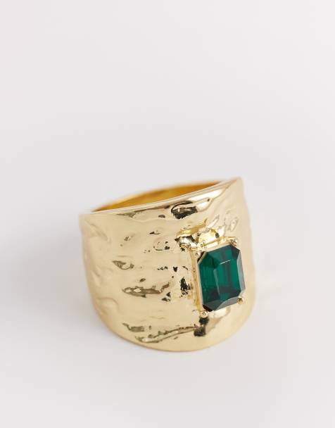 Anillo dorado ancho repujado con piedra verde de ASOS DESIGN - view 1