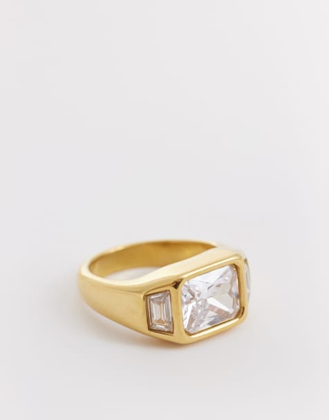 Anillo dorado con piedra cuadrada de strass de acero inoxidable exclusivo de Kaiia - view 1