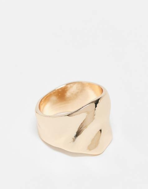 Anillo dorado con textura repujada de ASOS DESIGN Curve - view 1
