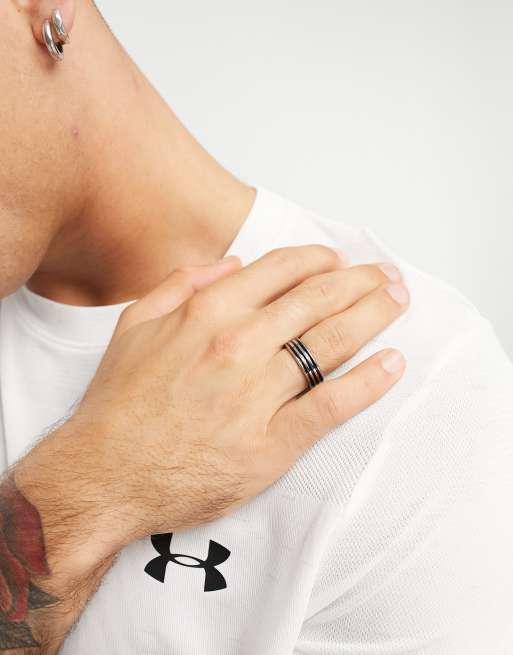 Anillo negro y plateado de acero inoxidable resistente al agua de ASOS DESIGN, 3 de 4