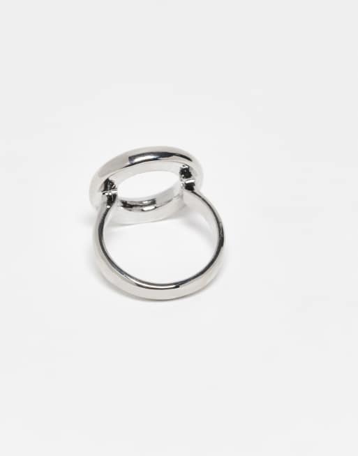 Anillo plateado con diseño llamativo fundido de DesignB London, 3 de 3