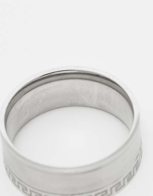 Anillo plateado pulido con ribete de grecas de acero inoxidable resistente al agua de ASOS DESIGN, 2 de 3