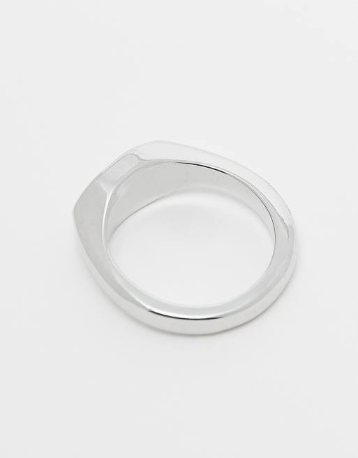 Anillo plateado tipo sello hexagonal de ASOS DESIGN, 2 de 3