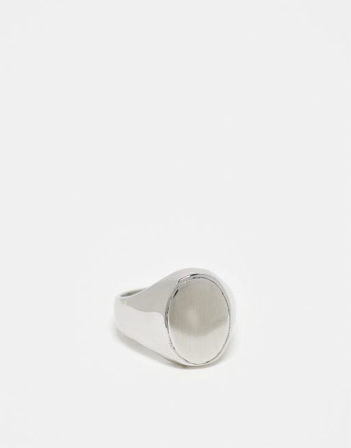 Anillo plateado tipo sello ovalado de acero inoxidable resistente al agua de ASOS DESIGN