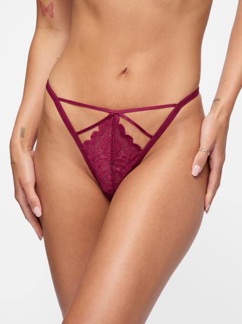 Ann Summers Desirable crotchless set in burgundy - view 1