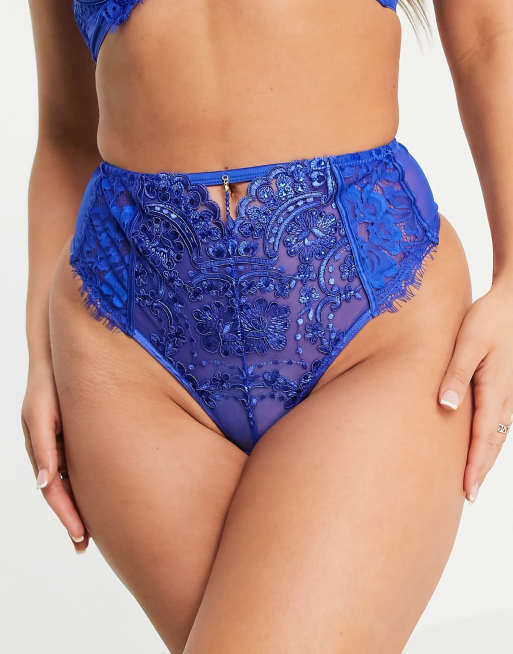 Ann Summers – Fiercely Sexy – Kobaltowe stringi z podwyższonym stanem, haftowanym wzorem i cekinami