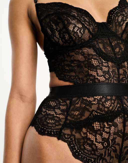 Ann Summers – Hold Me Tight – Czarne koronkowe body z fiszbinami, 3 z 4