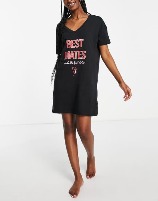 Ann Summers – Nachthemd mit „Best Mates“-Print in Schwarz