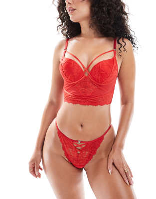 Ann Summers - Sweet Surrender - Tanga in Rot aus Spitze und Netzstoff