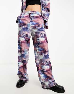 Annorlunda Annorlunda renaissance print wide leg trouser co-ord-Purple