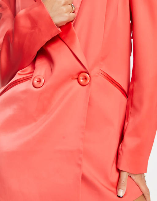 Annorlunda - Vestito blazer con spalle larghe color corallo granatina con cut-out, 3 di 4