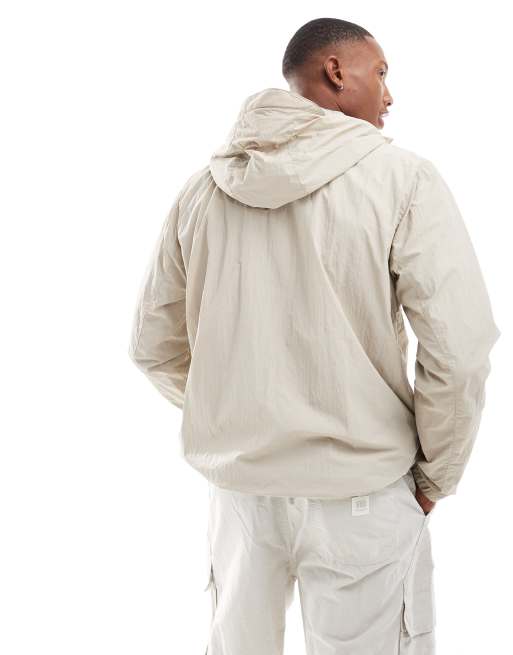 Anorak beis con capucha All Weather de Hollister, 4 de 4