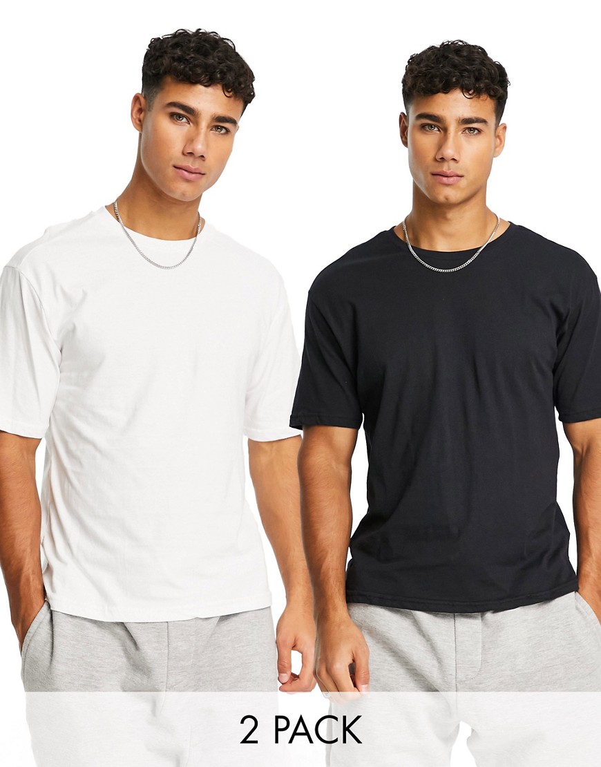 2 pack boxy fit T-shirts in black & white