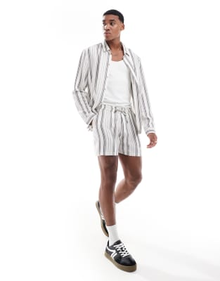 Kurze Shorts in Anthrazit und Weiß gestreift mit Bindegürtel, Kombiteil-Grau Grau Chest 40-42