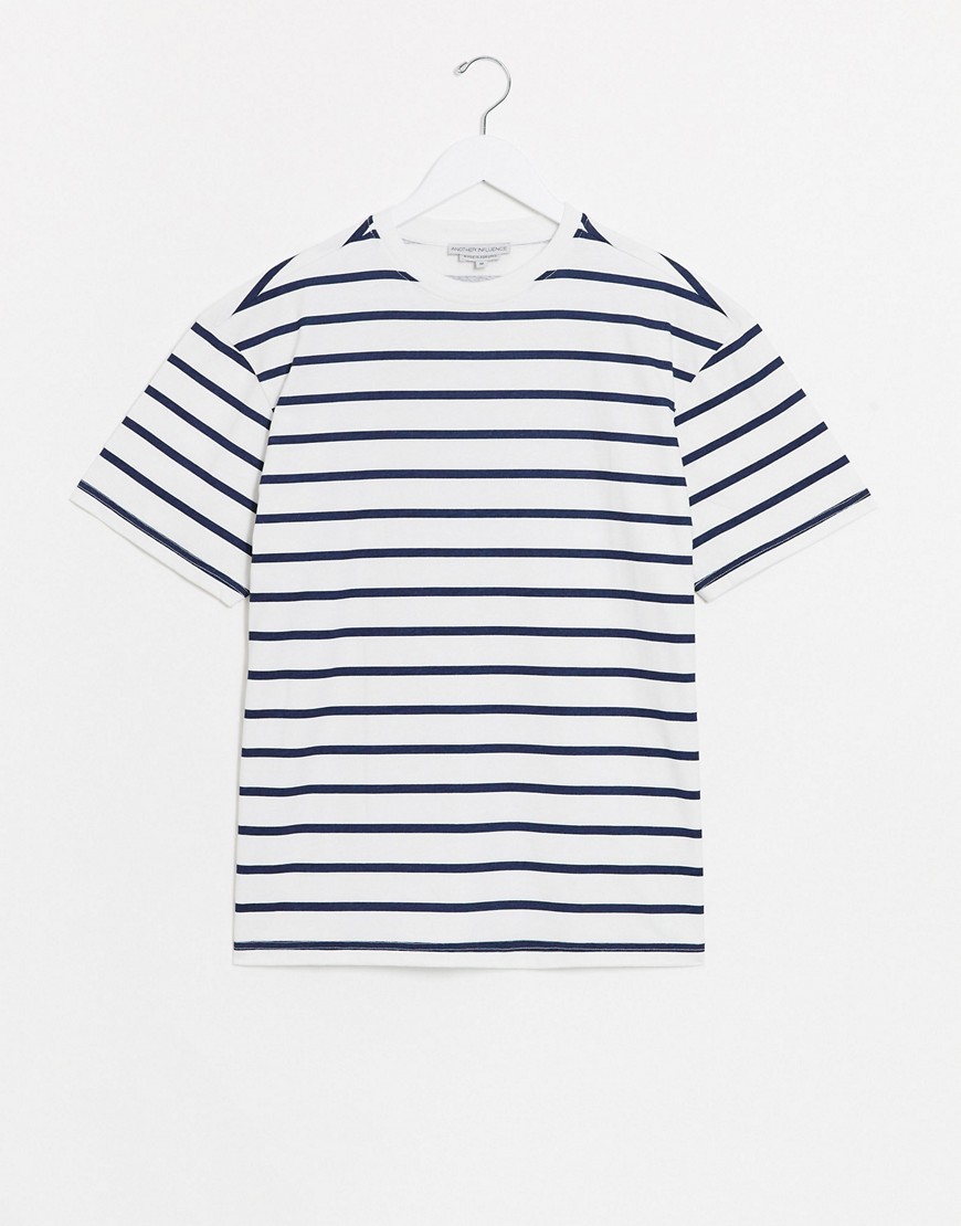 Another Influence – Randig t-shirt med boxig passform i oversize-modell-Blå