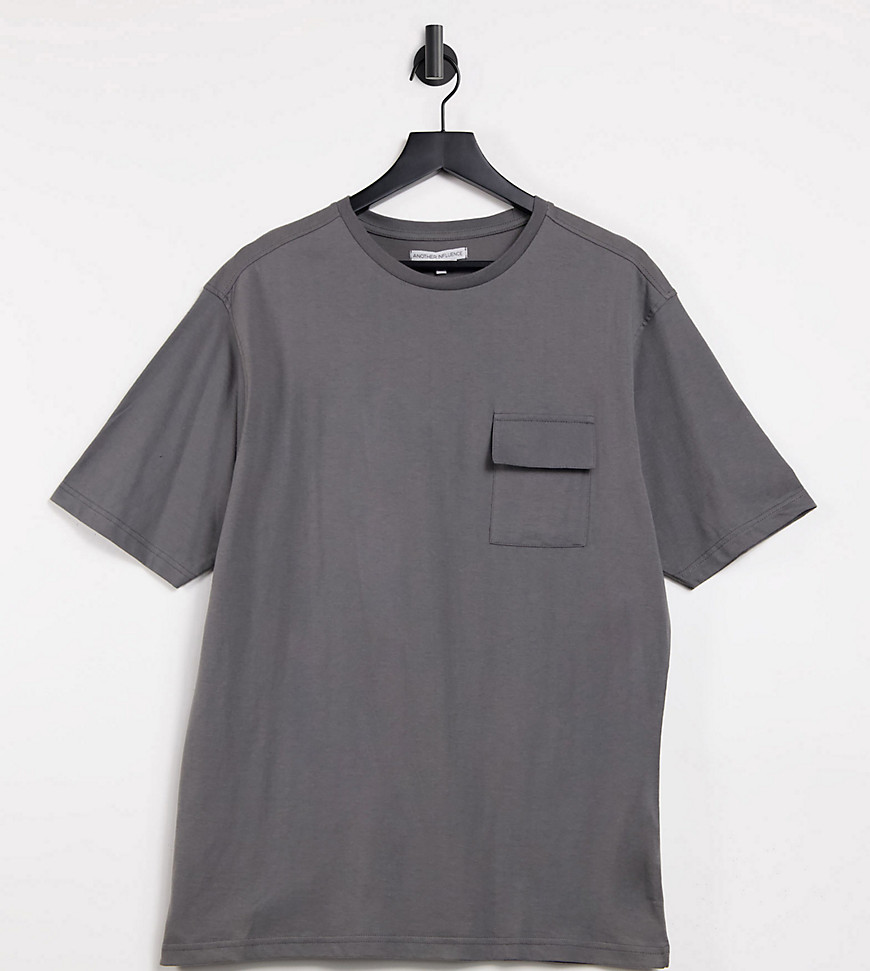 Another Influence Tall – Mörkgrå t-shirt med boxig passform och cargoficka