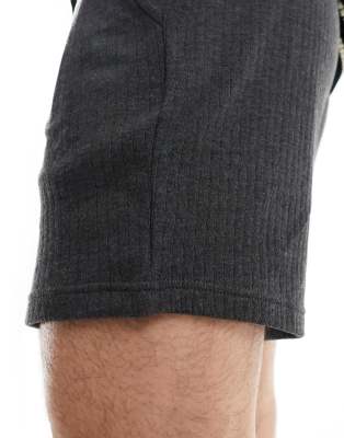 Thumbnail 3 of 5