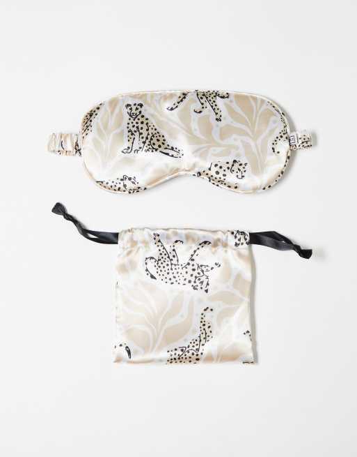 Antifaz beis extragrande con estampado de guepardos exclusivo de The Flat Lay Co. x ASOS