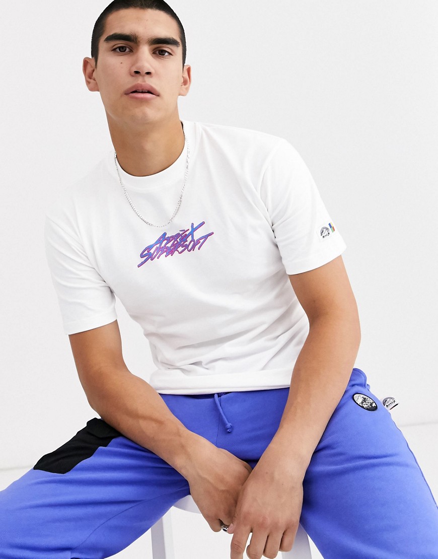 Aprex Supersoft t-shirt in white with contrast logo