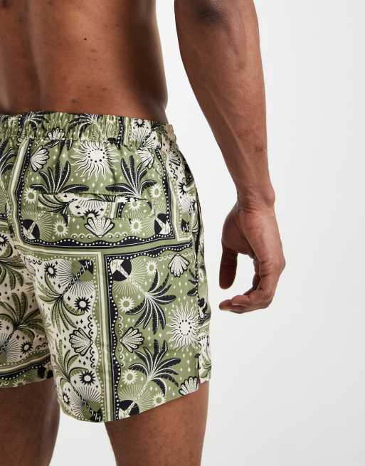 Aray – Badeshorts in Mittelgrün mit Palmenmuster, 3 von 5