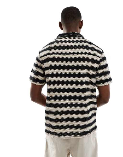 Aray crochet short sleeve beach shirt in monochrome, 3 of 4