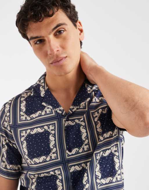 Aray – Hemd in Marineblau mit Reverskragen und Bandana-Muster, Kombiteil, 3 von 5