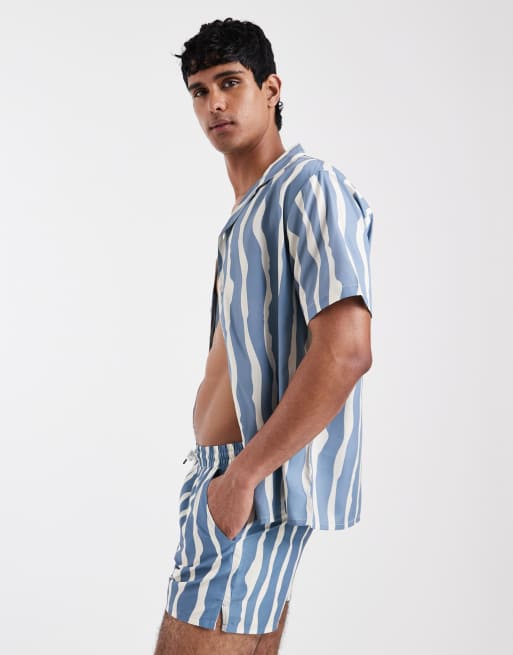 Aray – Mellanblå badshorts med abstrakta ränder, 3 av 5