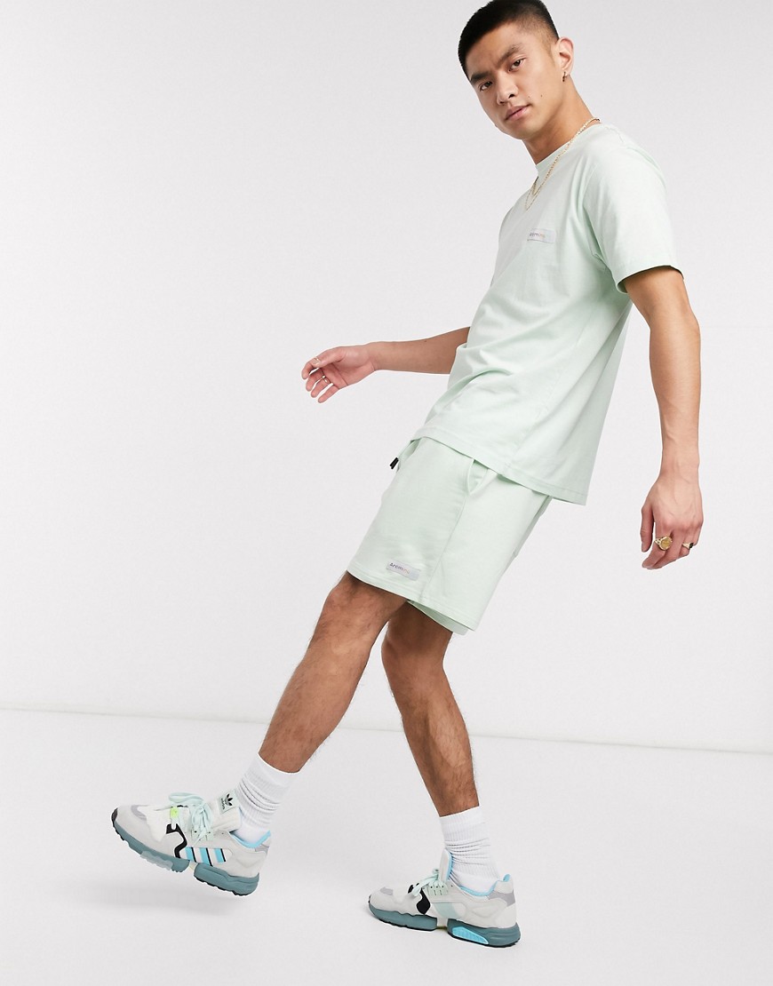 Arcminute mix and match short in mint-Green