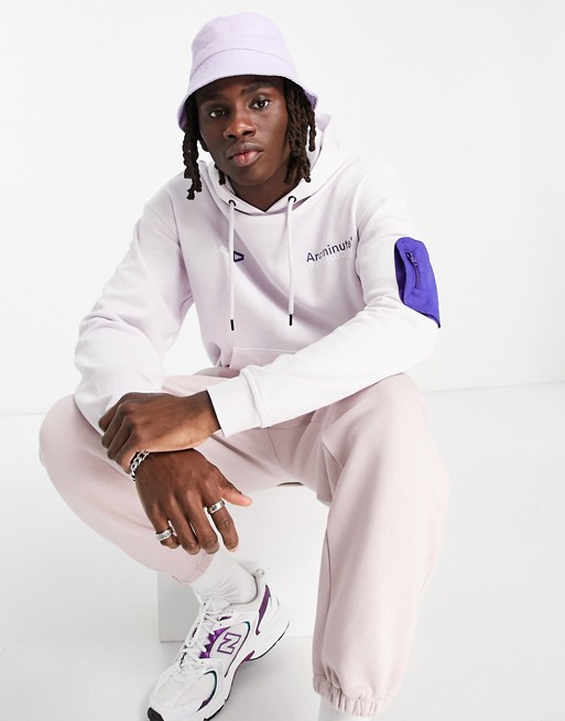 Arcminute hoodie in lilac with patch pocket