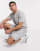 Thumbnail 1 van 4