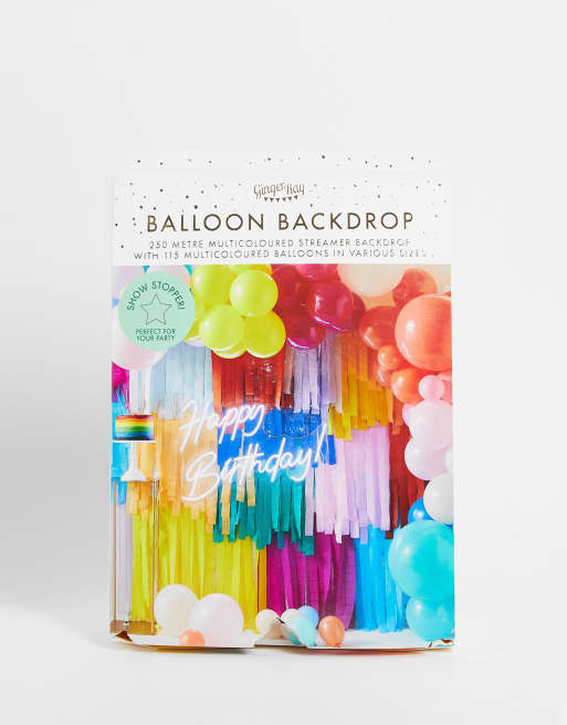 Arco con cortina de serpentina y globos en tonos brillantes multicolor de Ginger Ray