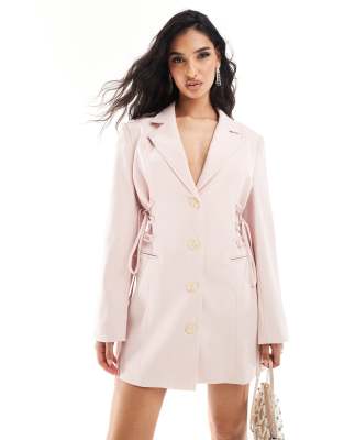 Aria Cove - Babylyserød blazer-minikjole med korset-detalje og bindebånd i siden - Kun hos ASOS