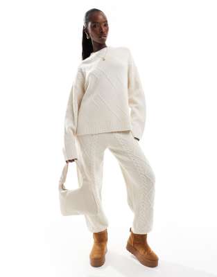 Aria Cove Aria Cove cable knit jumper co-ord in cream-White