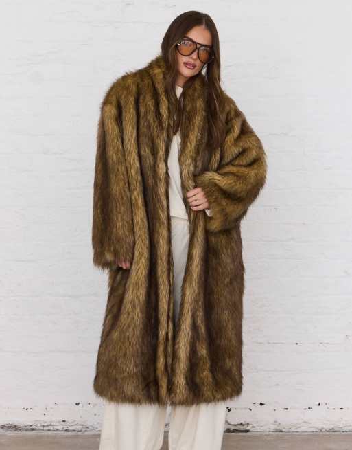 Aria Cove collarless oversized longline coat in brown tipped faux fur, 4 of 4