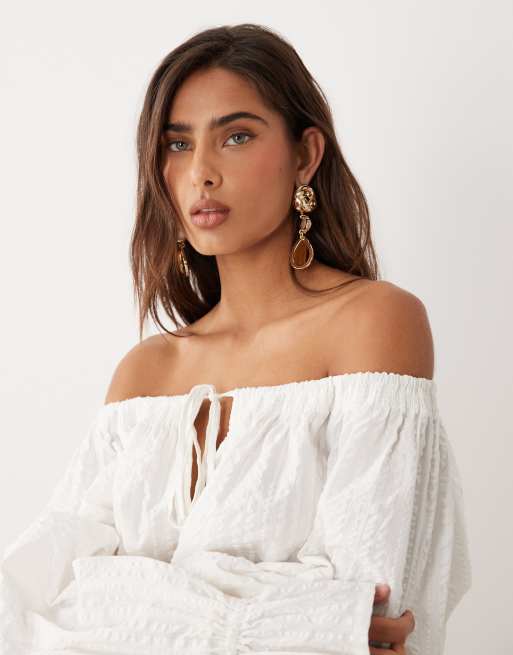 Aria Cove cotton bardot tie front detail flare sleeve romper in white, 4 of 5
