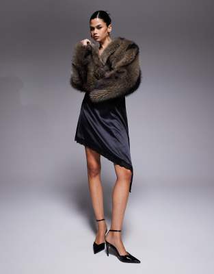 Aria Cove Cropped Faux Fur Jacket In Brown