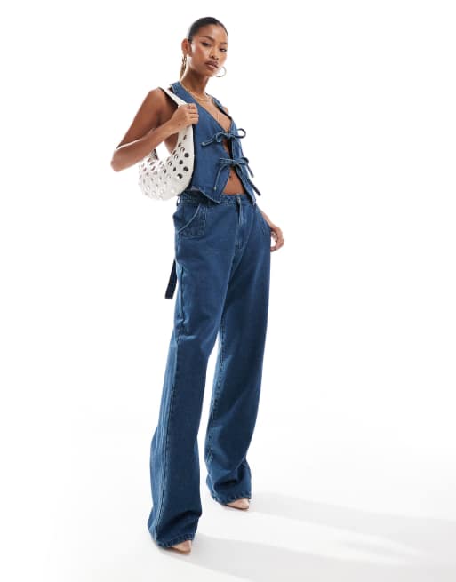 Aria Cove - Denim jeans met wijde pijpen in middenblauw, deel van co-ord set