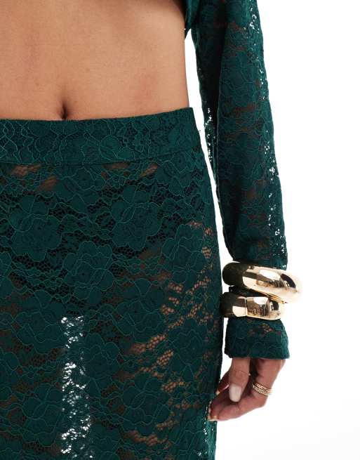 Aria Cove exclusive lace column maxi skirt co-ord in emerald green, 3 of 5