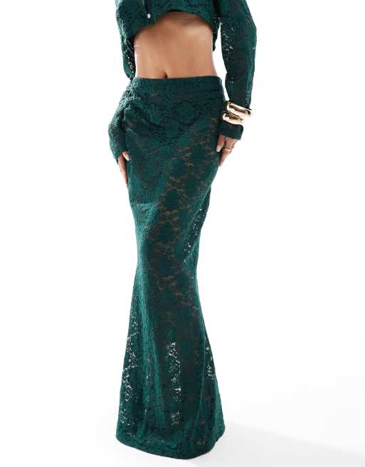 Aria Cove exclusive lace column maxi skirt co-ord in emerald green, 4 of 5