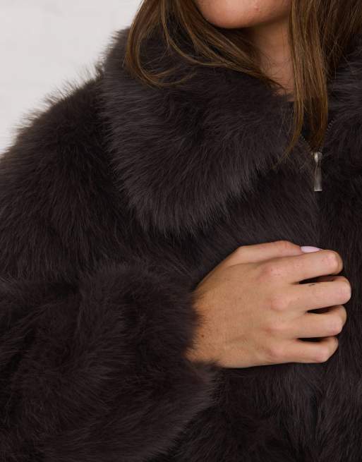 Aria Cove faux fur oversized collar cropped jacket in charcoal, 4 of 4