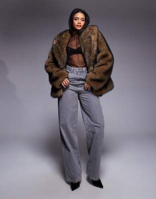 Aria Cove Faux Fur Oversized Collar Wide Sleeve Jacket In Brown