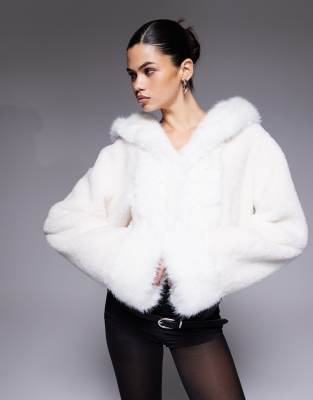 Aria Cove Faux Fur Trim Boucle Hooded Jacket In White